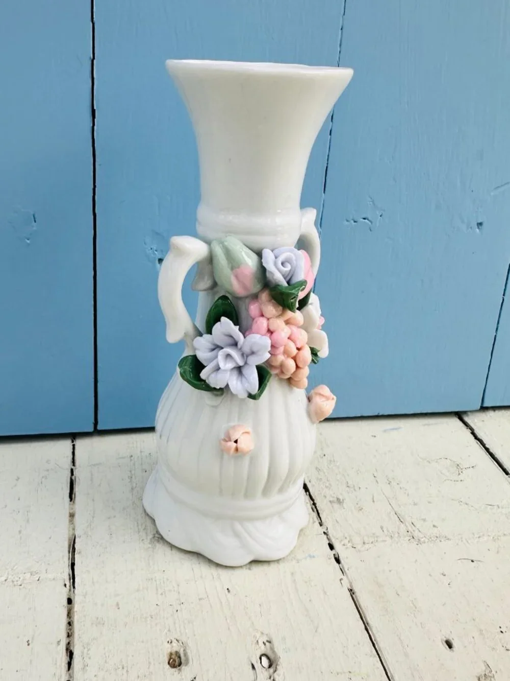 Vintage 1950's Capodimonte Style Ceramic Vase Cottagecore Floral Rose Vase - Picture 4 of 10